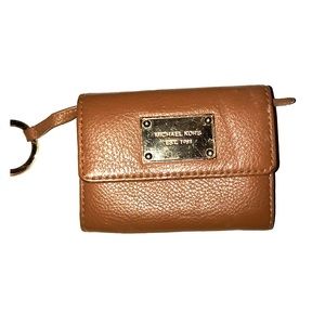 Micheal Kors card/coin wallet